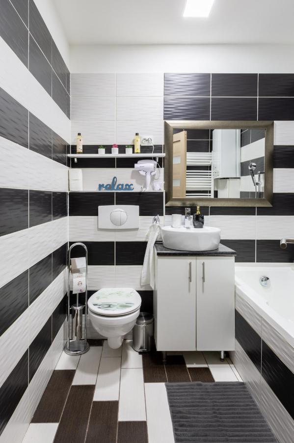 H29 Vivien Apartman Apartment Budapest Ngoại thất bức ảnh